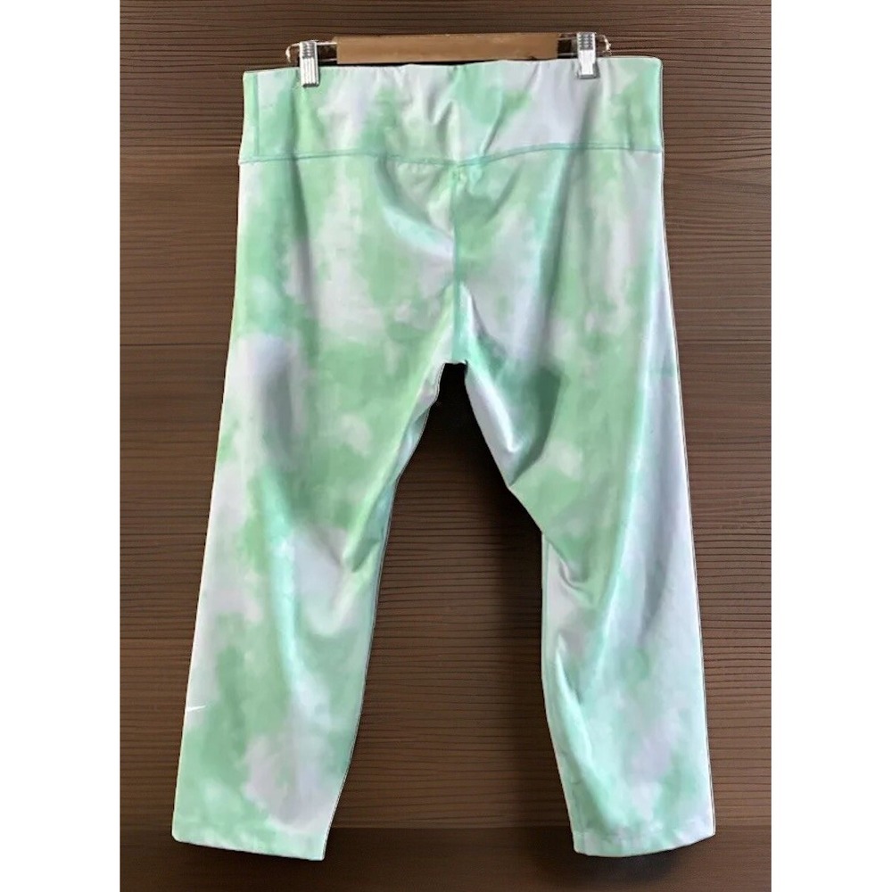 Nike One DRI FIT Tight Fit Mid Rise Crop Length Leggings Tie Dye‎ DQ1158 Plus 1X